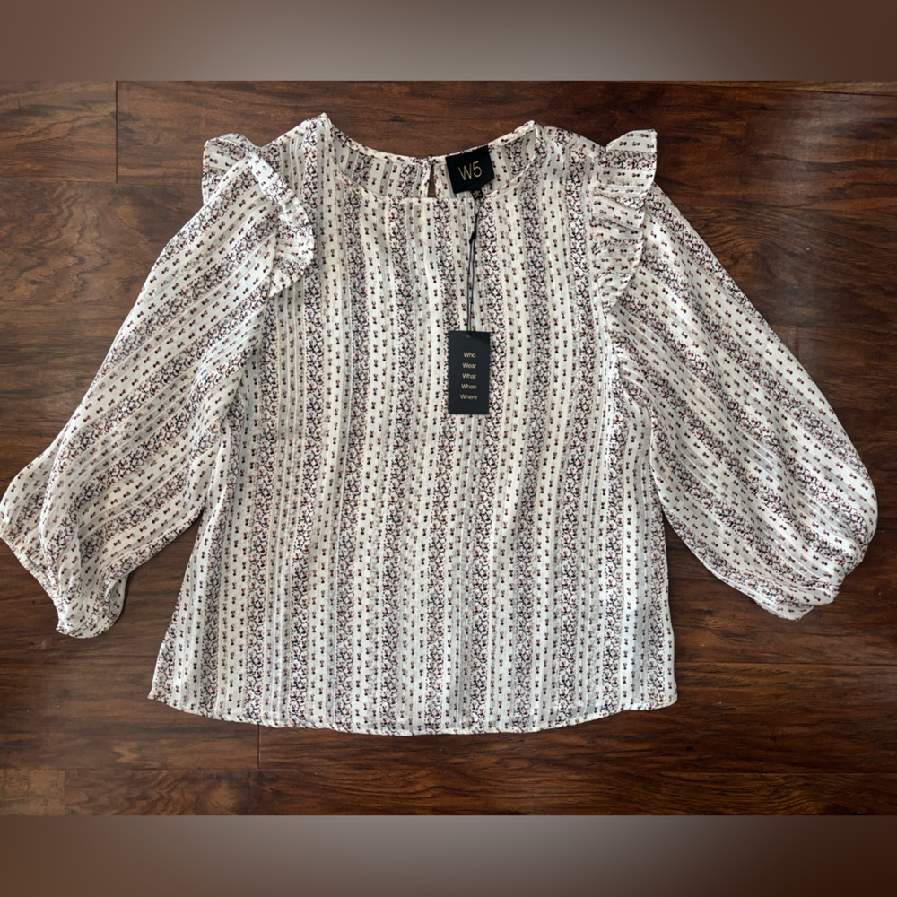 W5 Women's White and Black Patterned Sheer Top